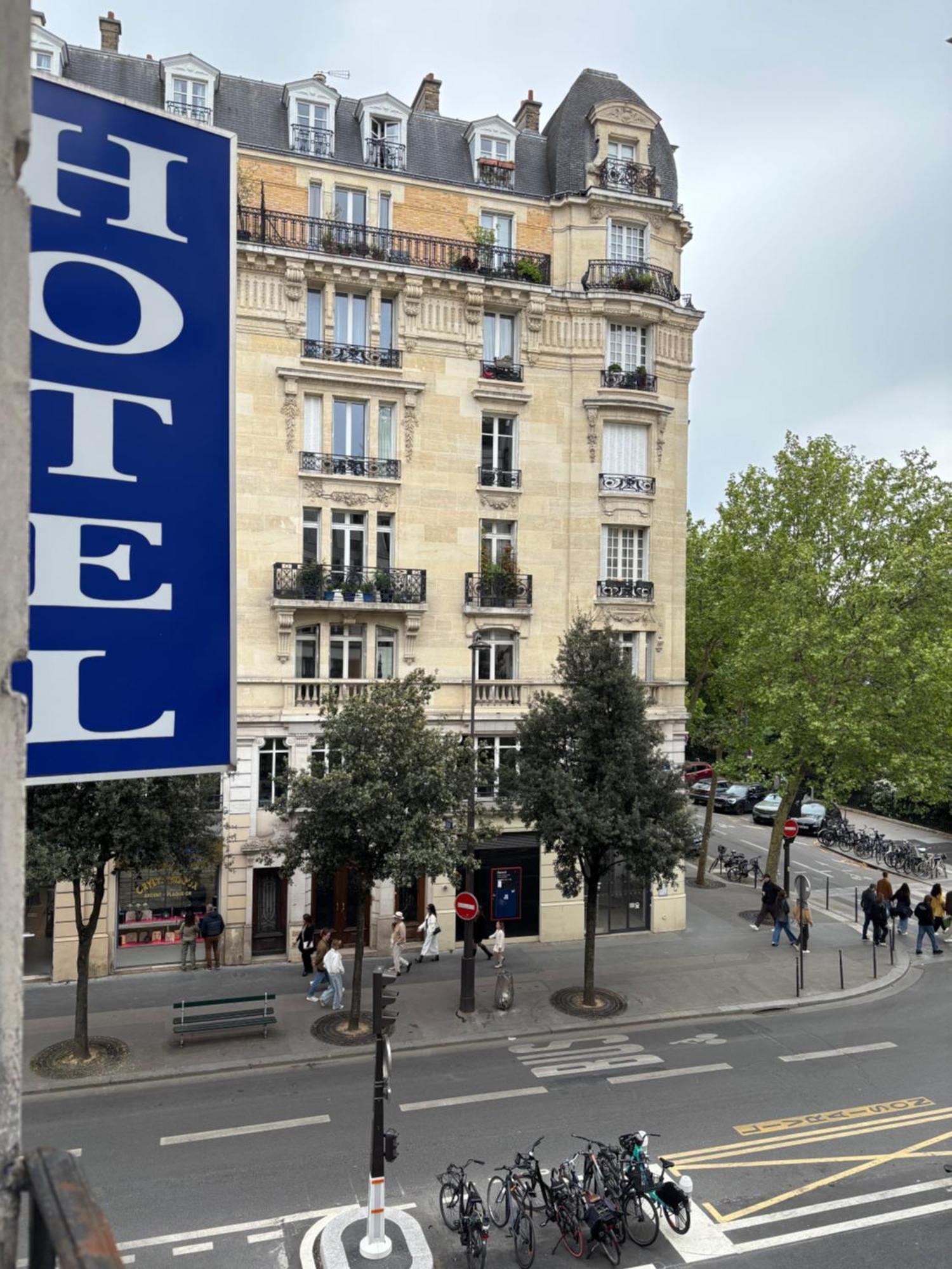 Hotel Des Fontaines Paris Exterior photo